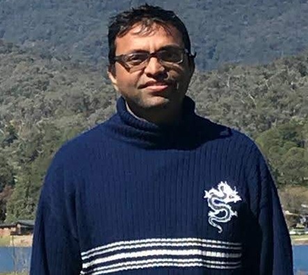 Profile picture with snowy mountain background